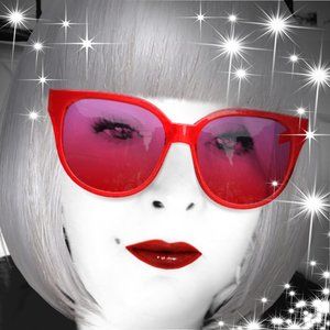 Meet your Posher, Paula